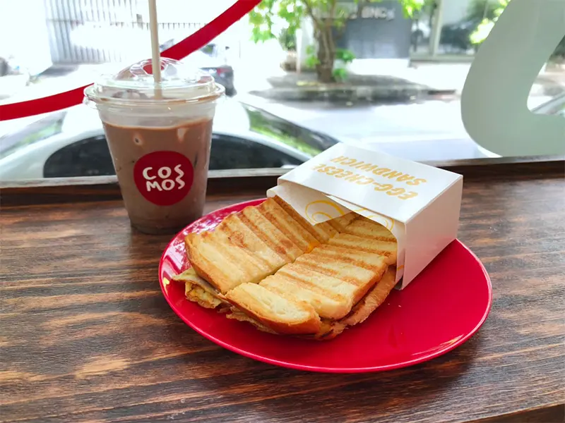 จับคู่สุดฟิน Cocoa กับ Ham and Bacon sandwich