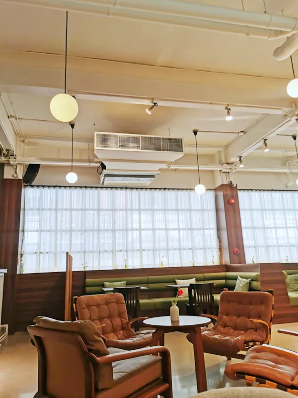 variety of tables in the cafe