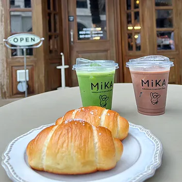 MiKA Bakehouse & Coffee คาเฟ่เบเกอรี่อบ สดใหม่ทุกวันย่านเอกมัย ใกล้ BTS